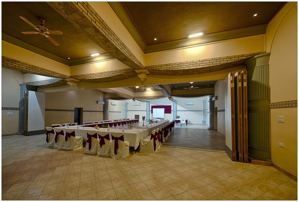 Nirali Dhani Ethnic Heritage Hotel And Resort Джодхпур Экстерьер фото