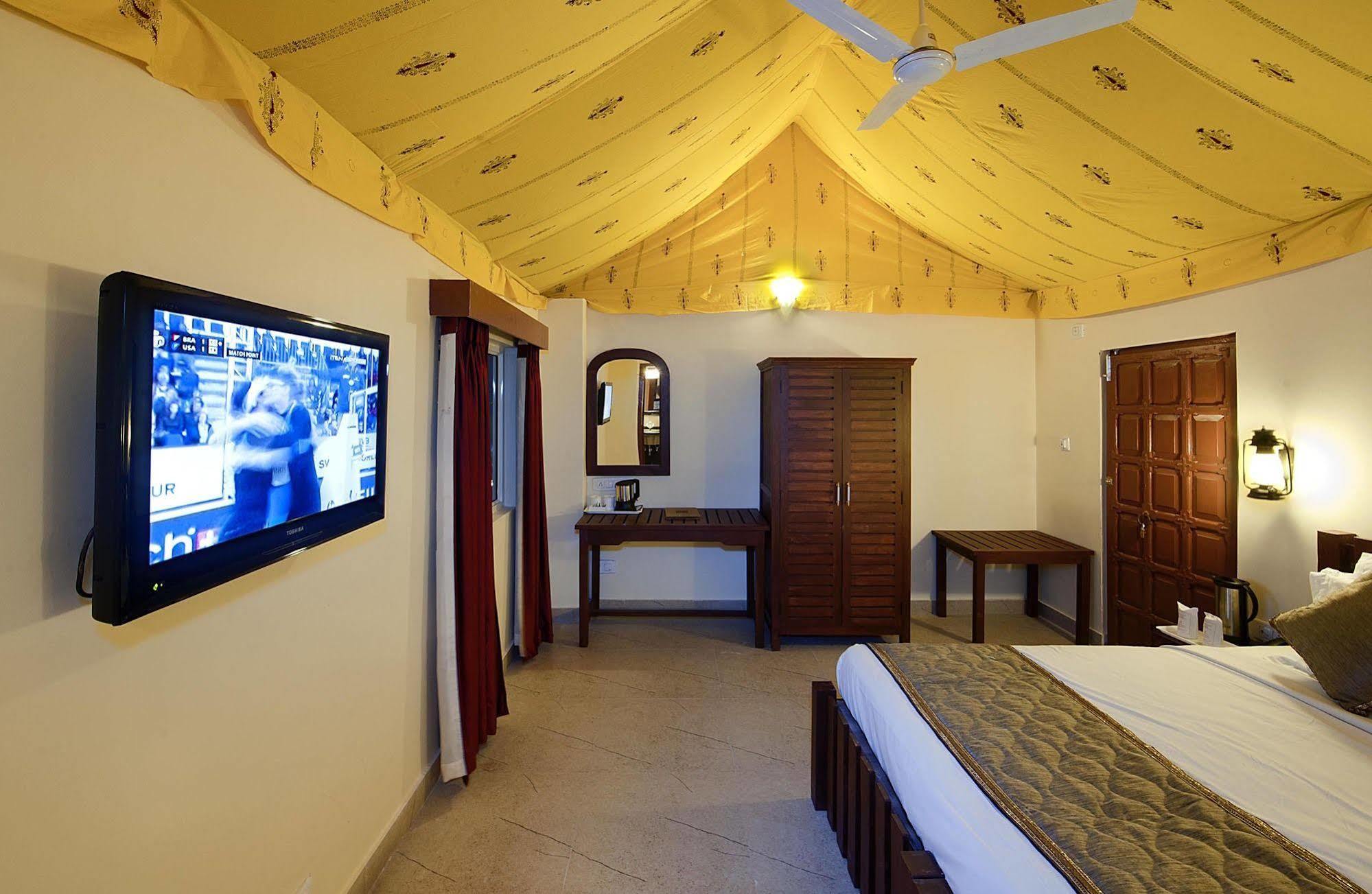 Nirali Dhani Ethnic Heritage Hotel And Resort Джодхпур Экстерьер фото