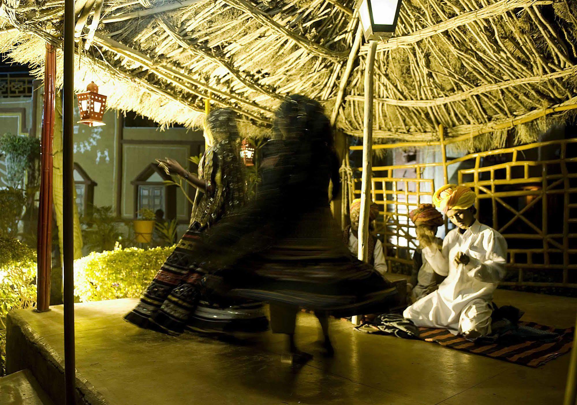 Nirali Dhani Ethnic Heritage Hotel And Resort Джодхпур Экстерьер фото