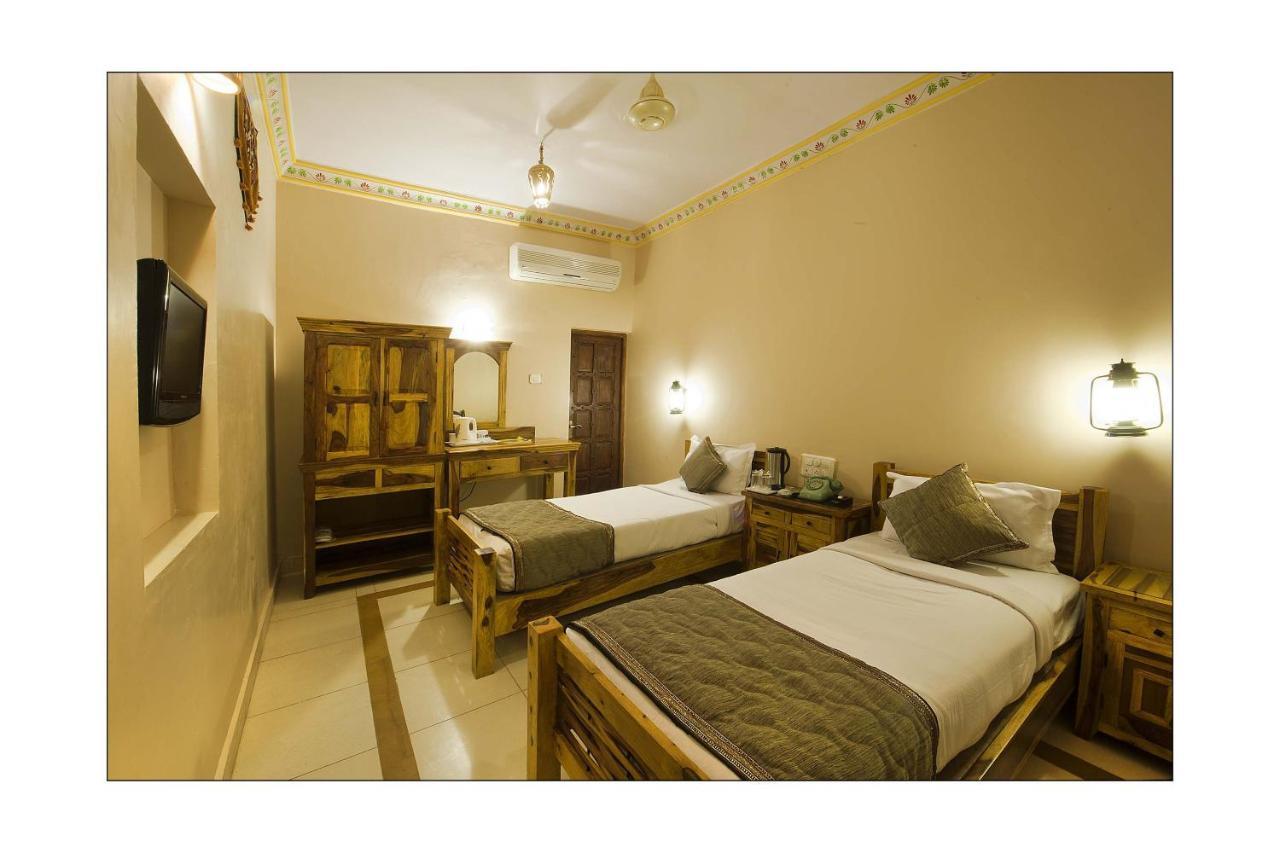 Nirali Dhani Ethnic Heritage Hotel And Resort Джодхпур Экстерьер фото